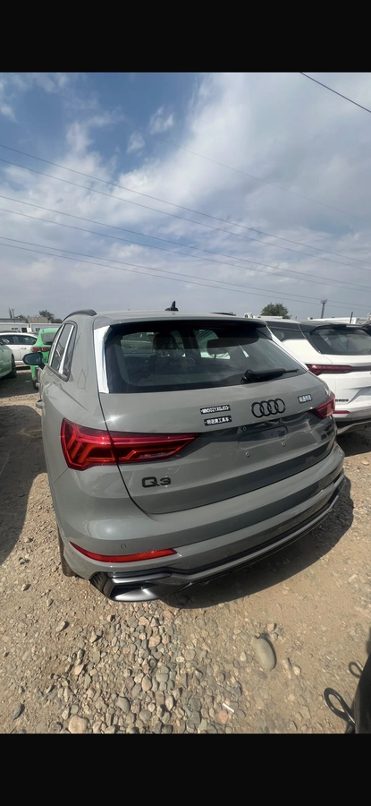 Audi Q3 II (F3) 35 TFSI 1.5 AMT