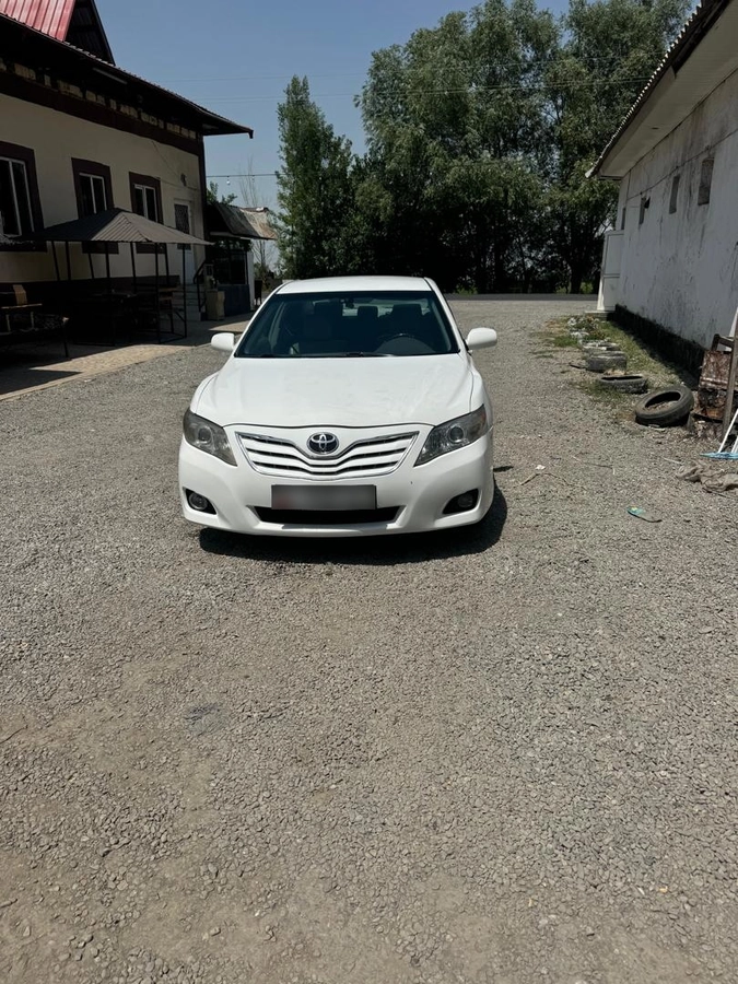 Открыть фото Toyota Camry VI (XV40) Рестайлинг 2.5 AT