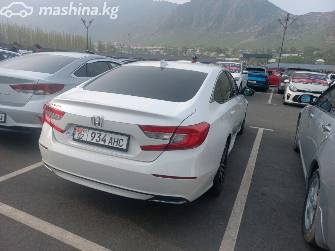Honda Accord IX Рестайлинг 2.0hyb CVT