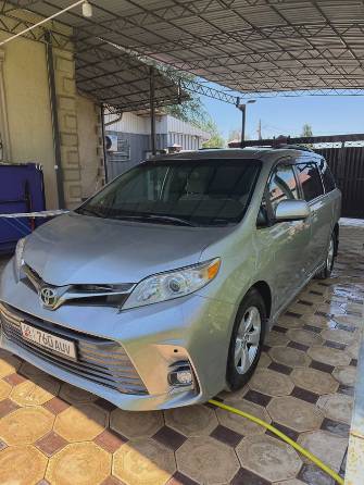 Toyota Sienna III Рестайлинг 2 3.5 AT