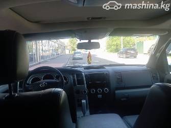 Toyota Sequoia II 5.7 AT 4WD