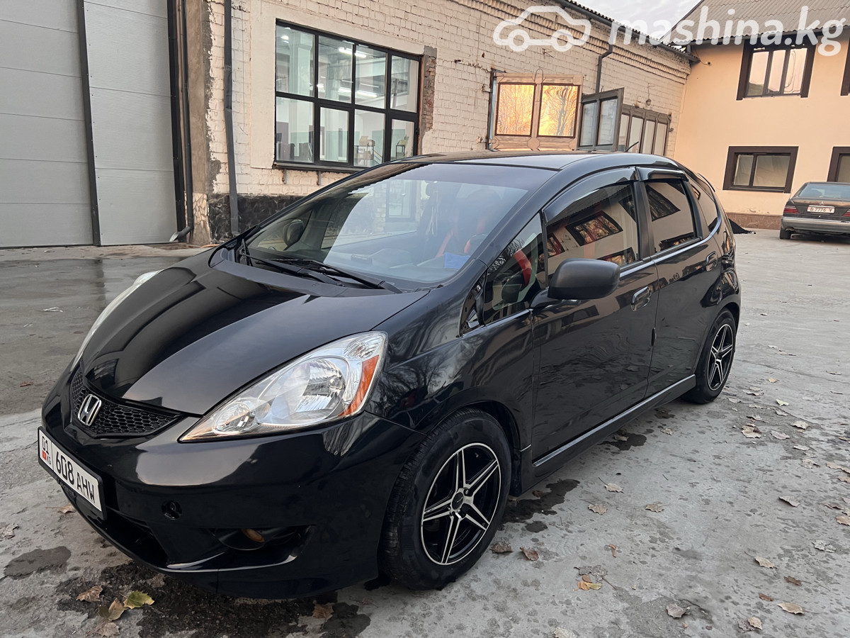 Открыть фото Honda Fit II 1.5 AT