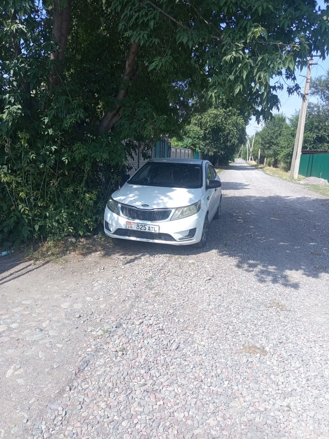Открыть фото Kia Rio III 1.4 MT