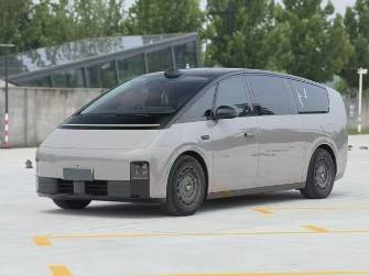 LiXiang Mega 102.7 kWh Electro AT 4WD