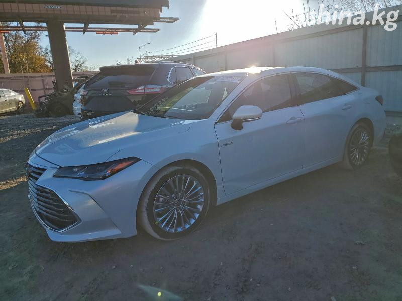 Открыть фото Toyota Avalon V 2.5hyb CVT