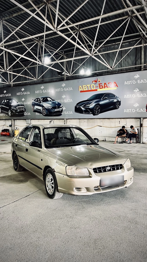 Открыть фото Hyundai Accent II 1.5 AT