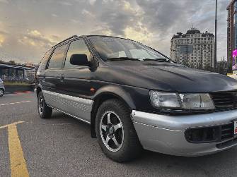 Mitsubishi Space Wagon II 2.0 MT