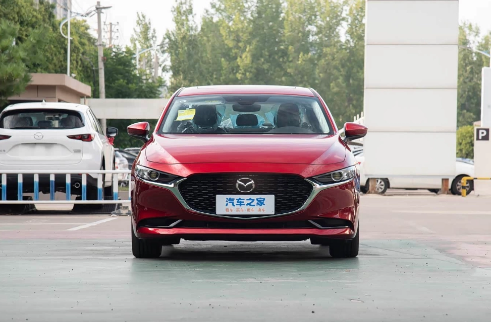 Mazda 3 IV (BP) 2.0 AT