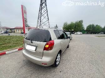Toyota Corolla Verso I 1.8 MT