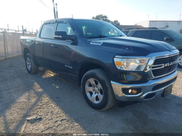 RAM 1500 V Quad Cab 3.6 AT 4WD