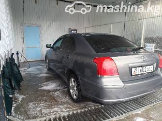 Toyota Avensis II 1.8 MT