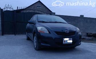 Toyota Yaris II Рестайлинг 1.5 AT