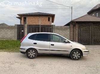 Nissan Almera Tino 1.8 MT