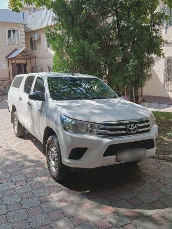 Toyota Hilux VIII 2.4d MT 4WD