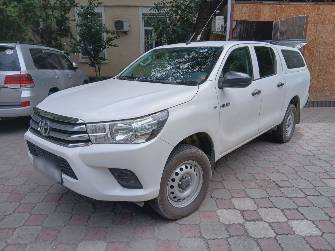 Toyota Hilux VIII 2.4d MT 4WD