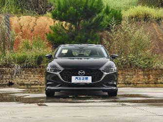 Mazda 3 IV (BP) 1.5 AT