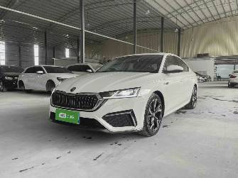 Skoda Octavia III (A7) 1.4 MT