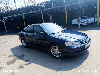 Honda Accord VI 1.9 AT