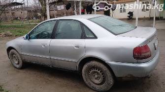 Audi A4 I (B5) Рестайлинг 1.6 MT