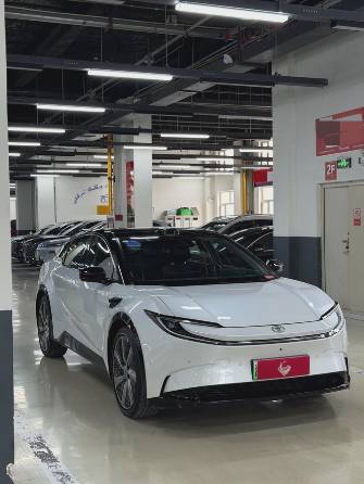 Toyota bZ5 Electro AT