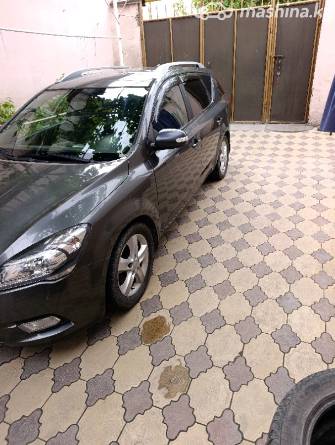 Kia Ceed I Рестайлинг 2.0 MT