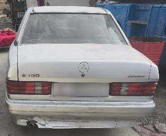 Mercedes-Benz 190 (W201) Mercedes-Benz 190 (W201) 1.8 MT