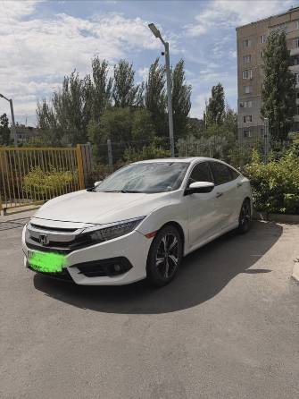 Honda Civic X 2.0 CVT