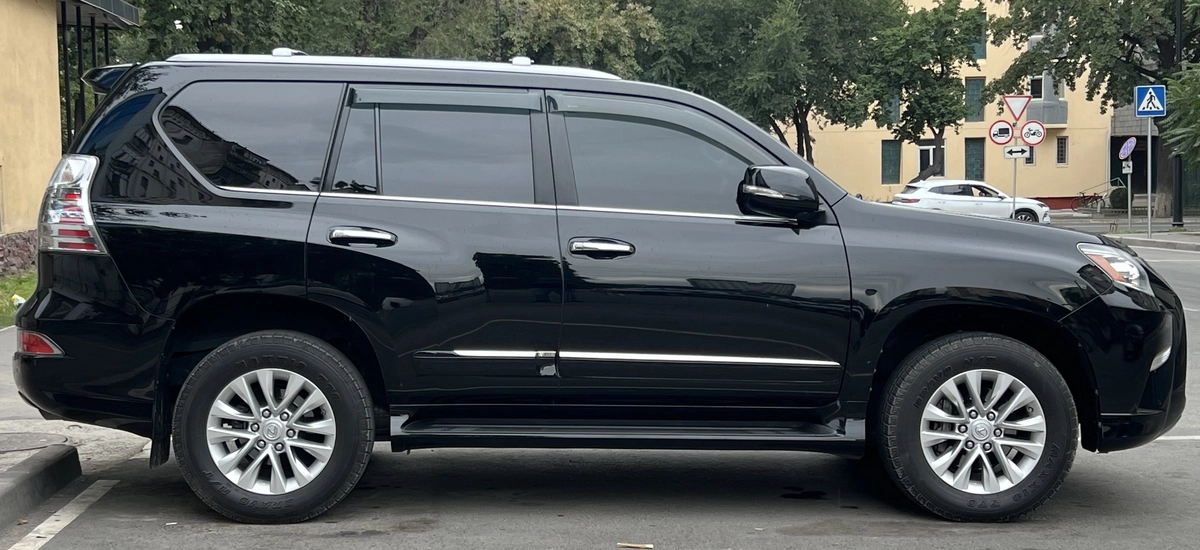 Lexus GX II Рестайлинг 460 4.6 AT 4WD