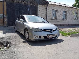 Honda Civic VIII 1.8 AT