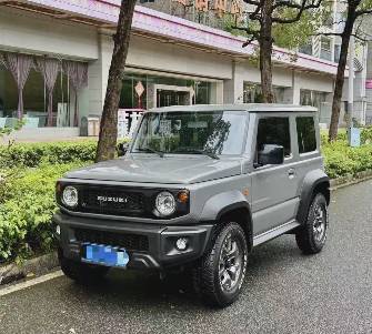 Suzuki Jimny IV 1.5 AT 4WD