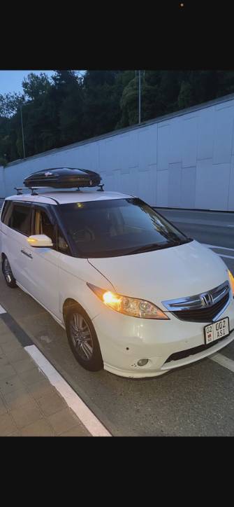 Honda Elysion I 3.0 AT