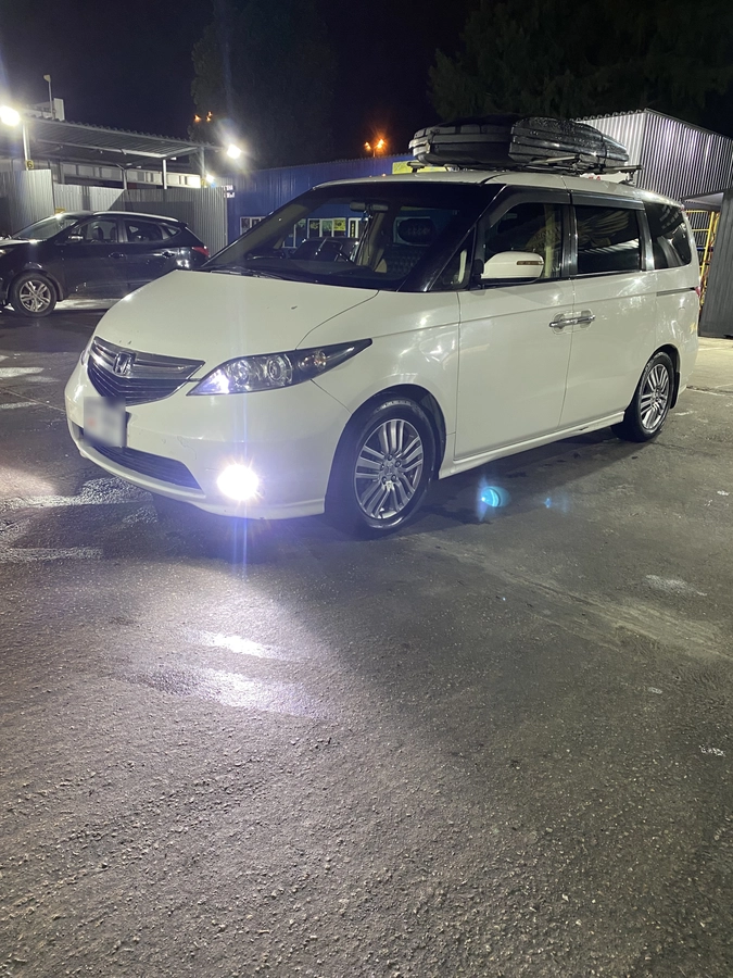 Открыть фото Honda Elysion I 3.0 AT