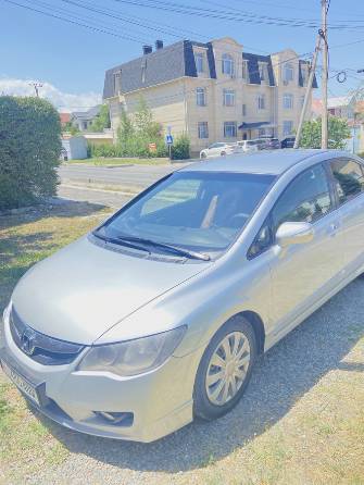 Honda Civic VIII Рестайлинг Hybrid 1.3hyb CVT