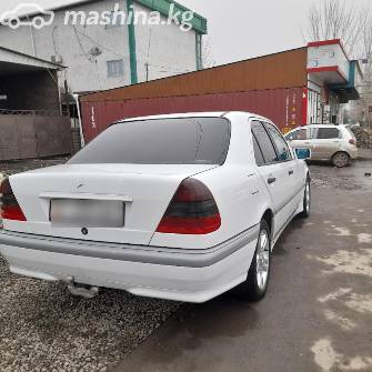 Mercedes-Benz C-Класс I (W202) Рестайлинг 240 2.6 MT