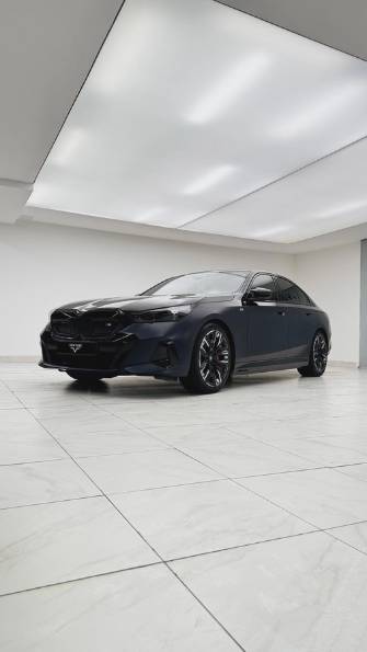 BMW i5 M60 xDrive Electro AT 4WD