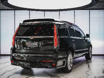 Cadillac Escalade IV 6.2 AT