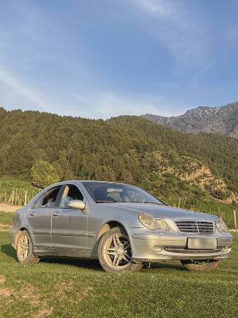 Mercedes-Benz C-Класс II (W203) 240 2.6 AT