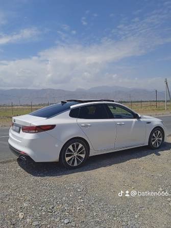 Kia K5 II 2.0 AT