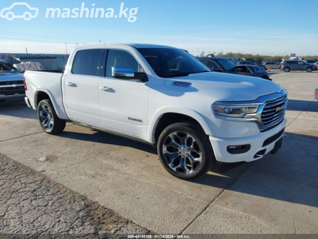 Открыть фото RAM 1500 V Quad Cab 5.7 AT 4WD