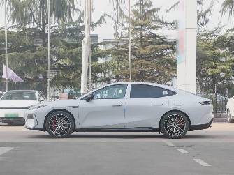 Geely Galaxy E8 620 Electro AT 4WD
