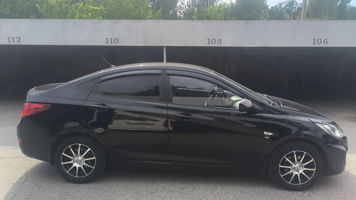 Hyundai Solaris I 1.6 AT