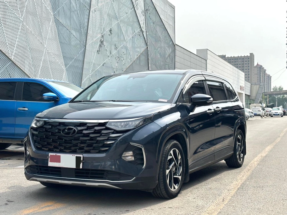 Hyundai Custo 2.0 AT