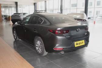 Mazda 3 IV (BP) 2.0 AT