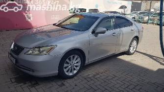 Lexus ES V