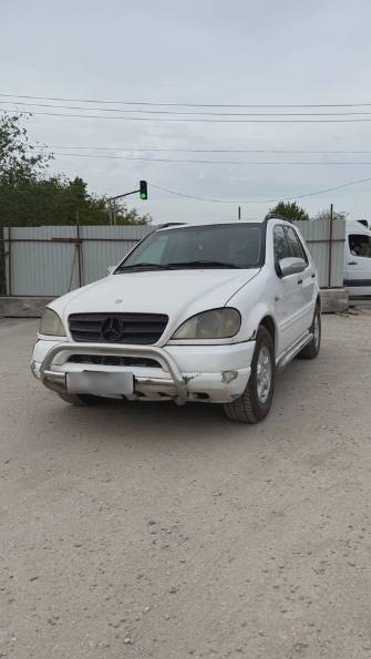 Mercedes-Benz M-Класс I (W163) 320 3.2 AT 4WD