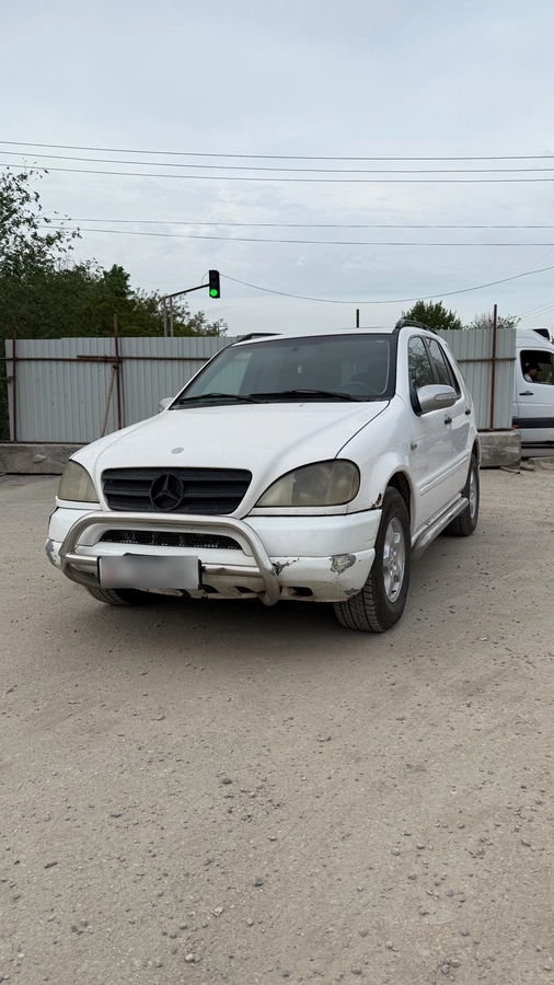 Mercedes-Benz M-Класс I (W163) 320 3.2 AT 4WD