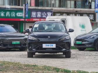Dongfeng Aeolus E70 43.2 kWh Electro AT