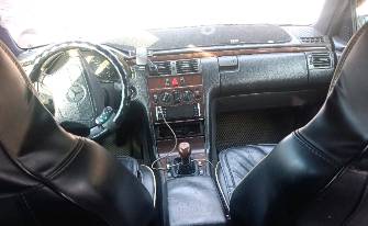 Mercedes-Benz E-Класс II (W210, S210) 230 2.3 MT