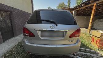 Toyota Avensis Verso 2.0 MT