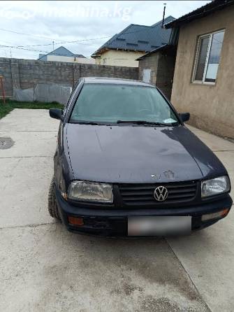 Volkswagen Vento 1.8 MT